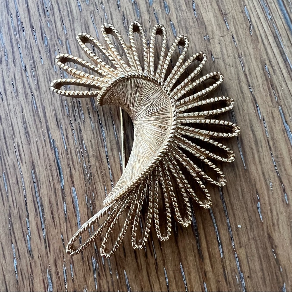 Monet Vintage Gold Tone Asymmetrical Brooch Pin Signed Jewelry Elevated Classy